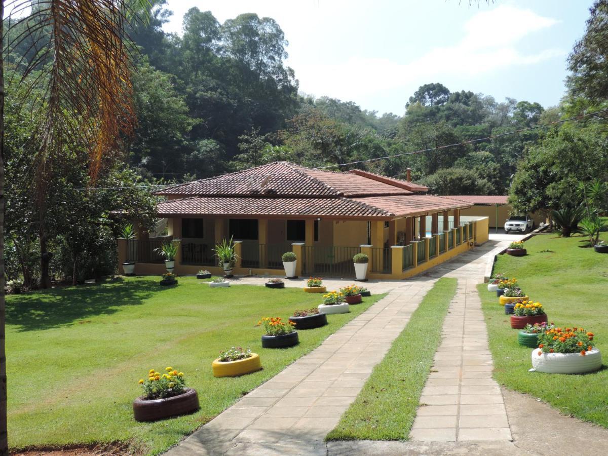 Vila Sitio Sebastiao Pereira Jambeiro Exteriér fotografie