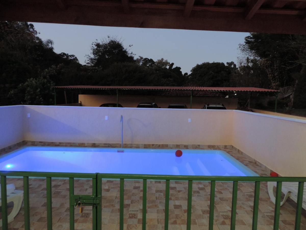 Vila Sitio Sebastiao Pereira Jambeiro Exteriér fotografie