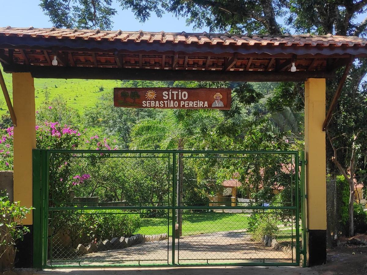 Vila Sitio Sebastiao Pereira Jambeiro Exteriér fotografie