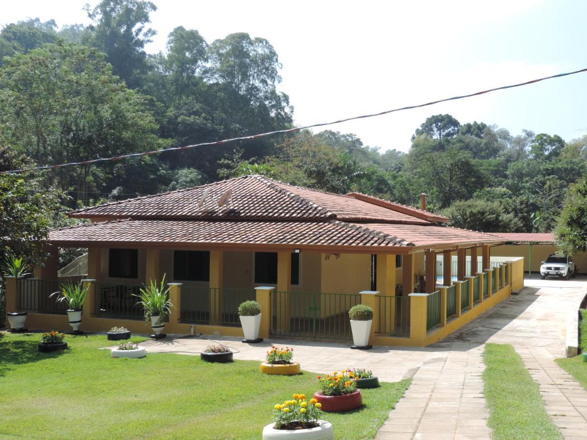 Vila Sitio Sebastiao Pereira Jambeiro Exteriér fotografie