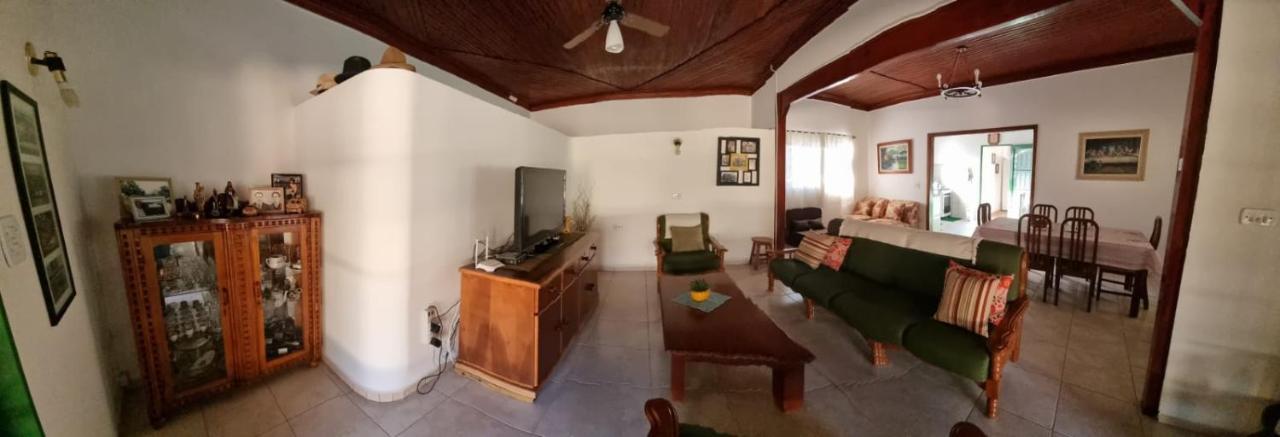 Vila Sitio Sebastiao Pereira Jambeiro Exteriér fotografie